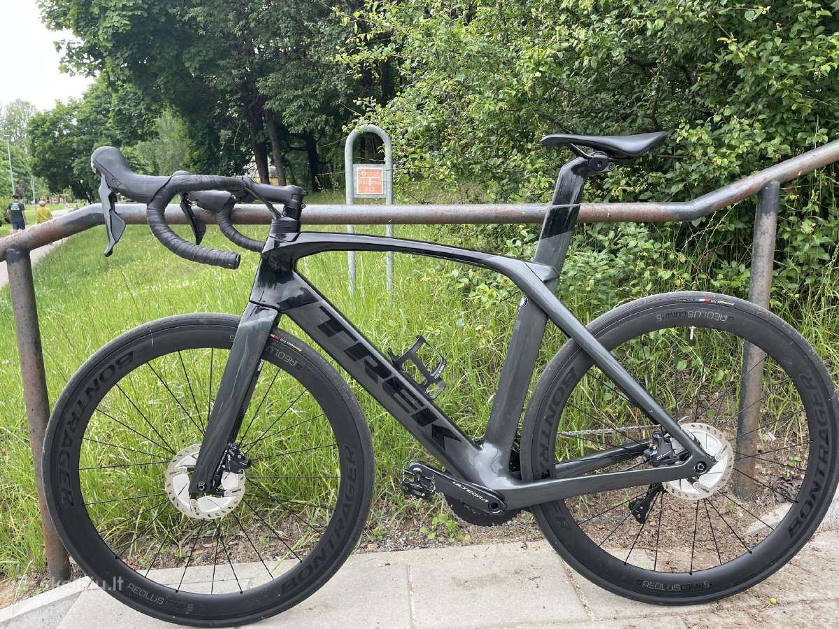 Karboninis plento dviratis Trek Madone SL