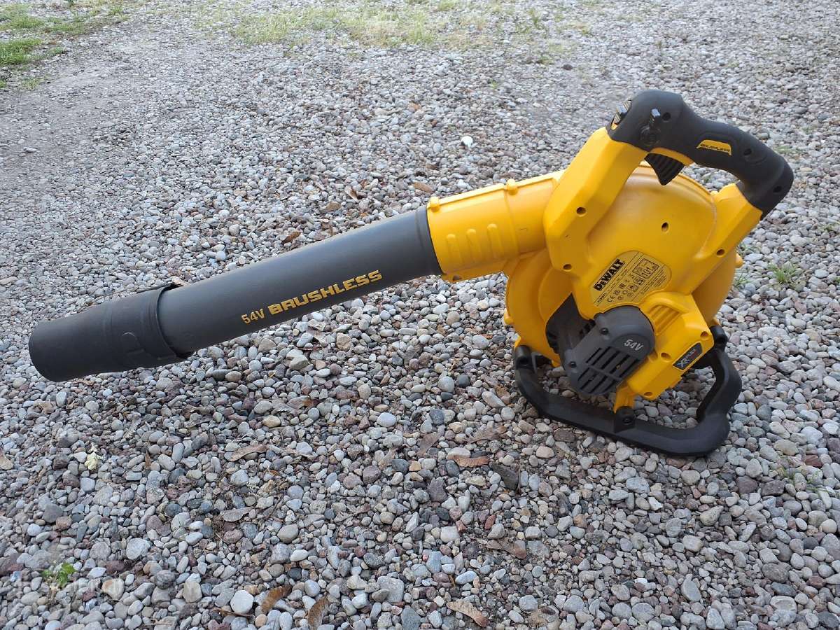 Dewalt lapu pustuvas