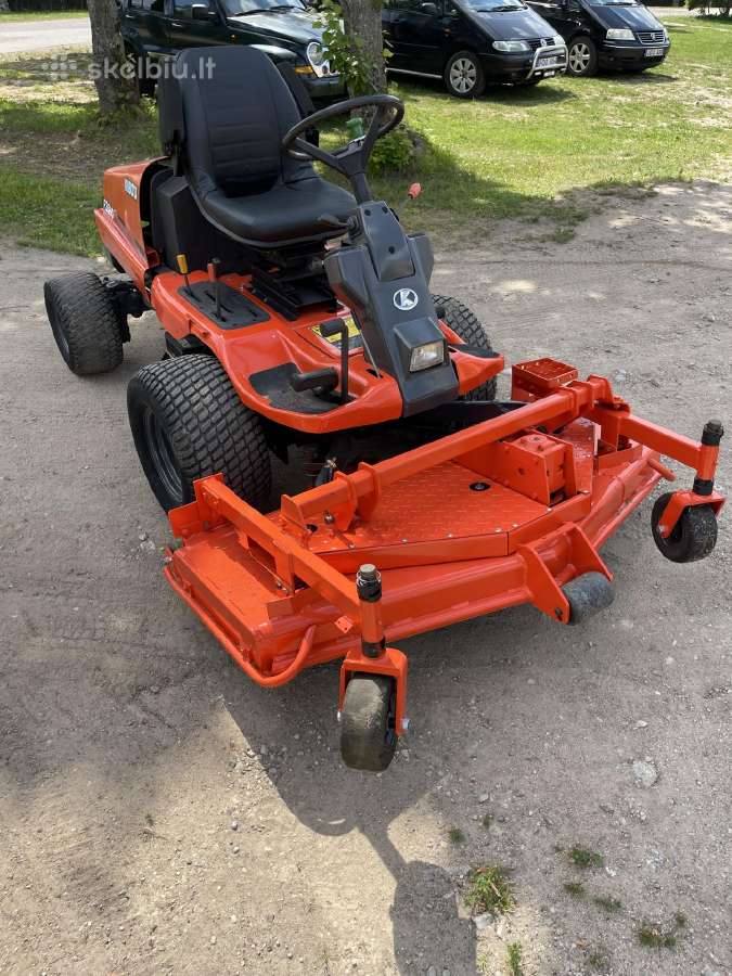 Sodo traktoriukas Kubota F3560 4x4