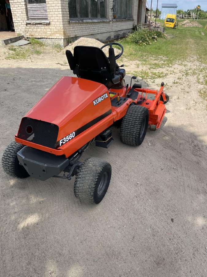 Sodo traktoriukas Kubota F3560 4x4 - nuotraukos Nr. 4