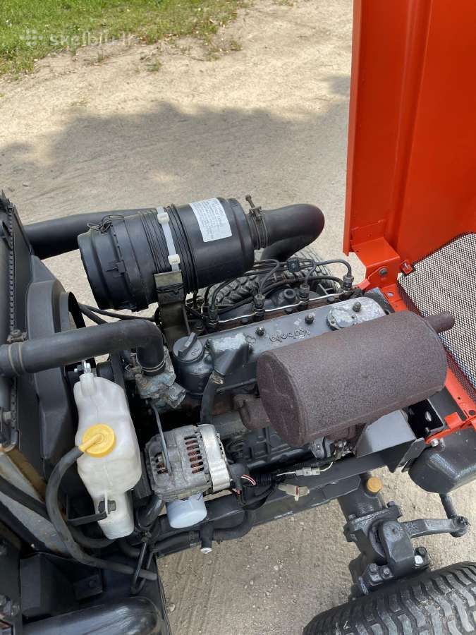 Sodo traktoriukas Kubota F3560 4x4 - nuotraukos Nr. 8