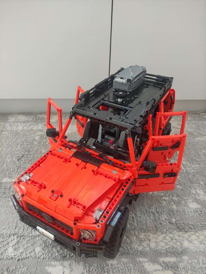 Lego Technic 42177 Mercedes-benz G500 - nuotraukos Nr. 2