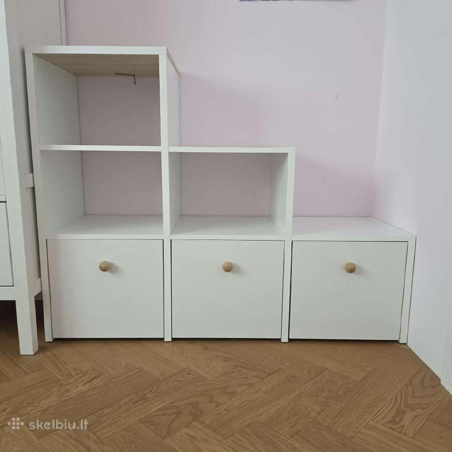 Vaikiška laiptinė komoda su stalčiais