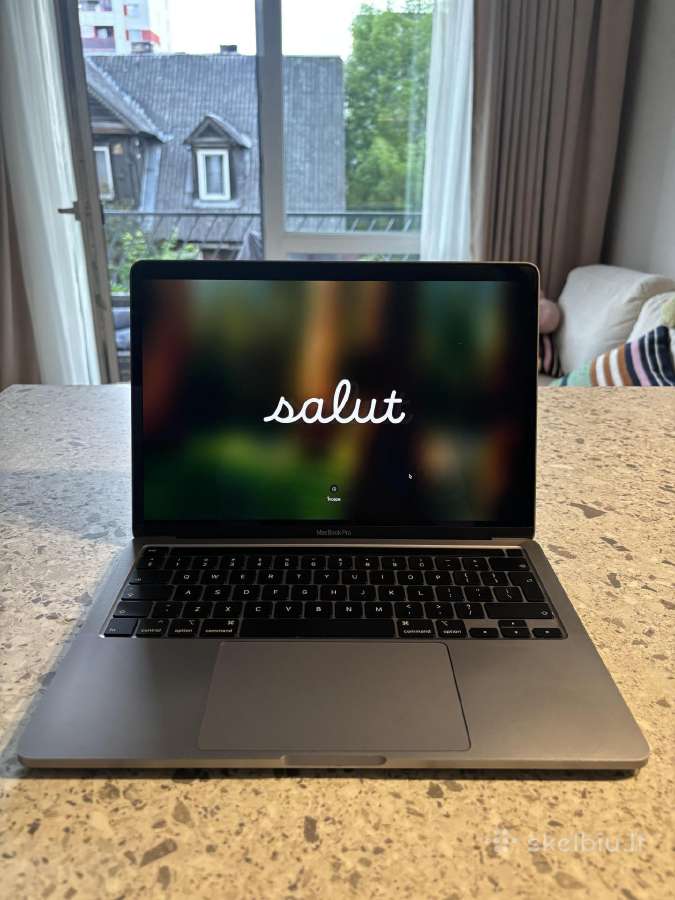 MacBook Pro 13 2020 i5 touchbar 256gb