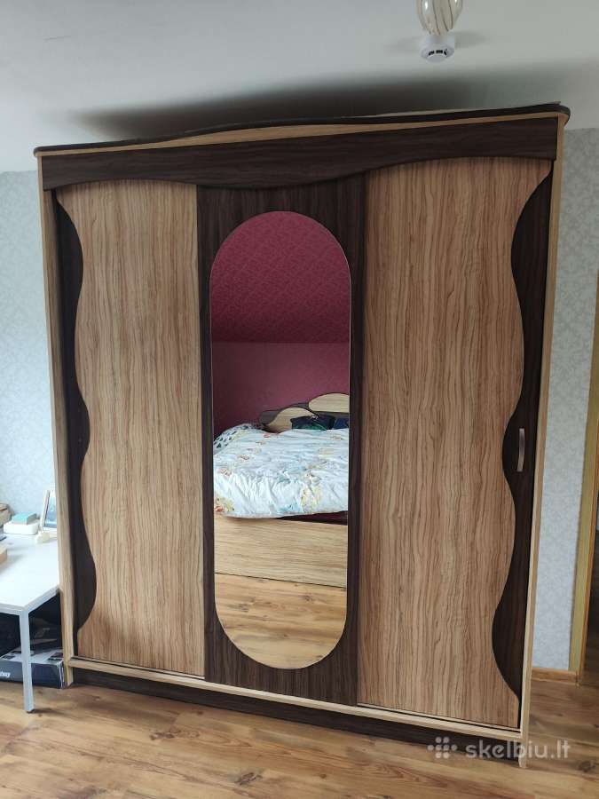 Miegamojo baldų komplektas