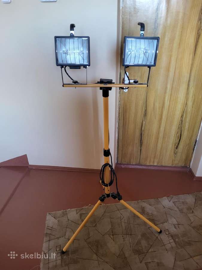 Halogeninės lempos su stovu 2 x 7500lm / 2x400