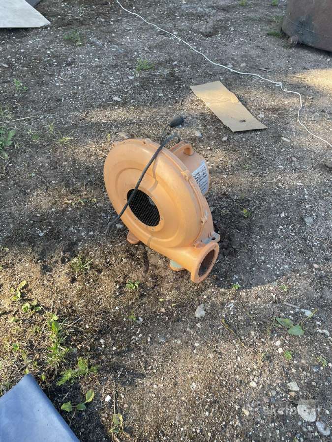 Pirpučiamųjų batutų pompa