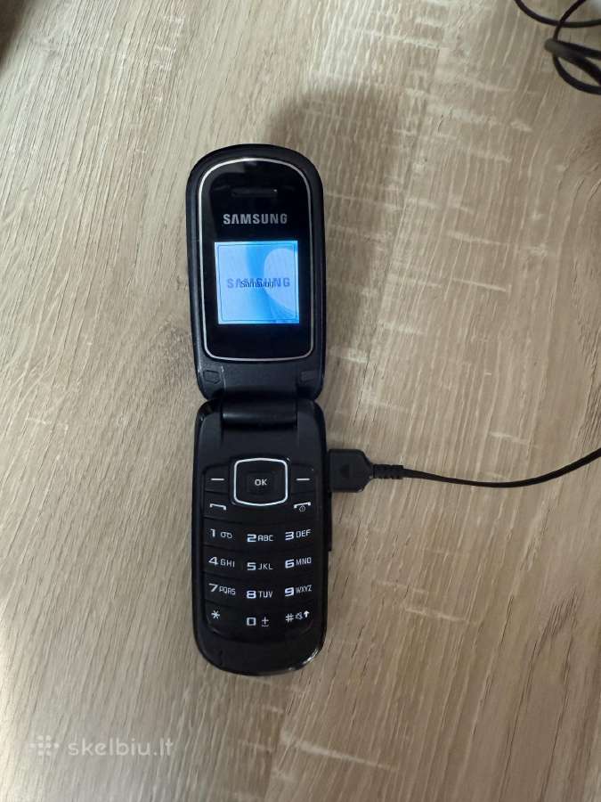 Seni mobilūs telefonai - nuotraukos Nr. 12