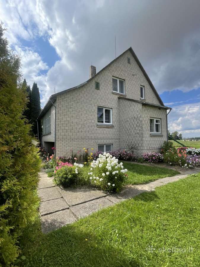 Parduodamas gyvenamasis namas Šakių r., Veršių k.