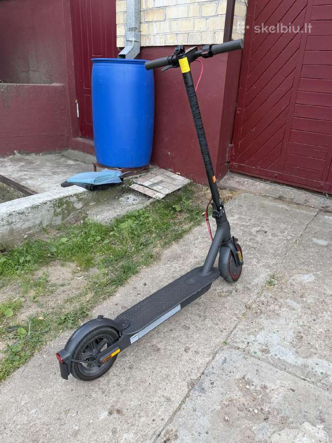 Xiaomi Mi Electric Scooter Pro 2 paspirtukas - nuotraukos Nr. 2