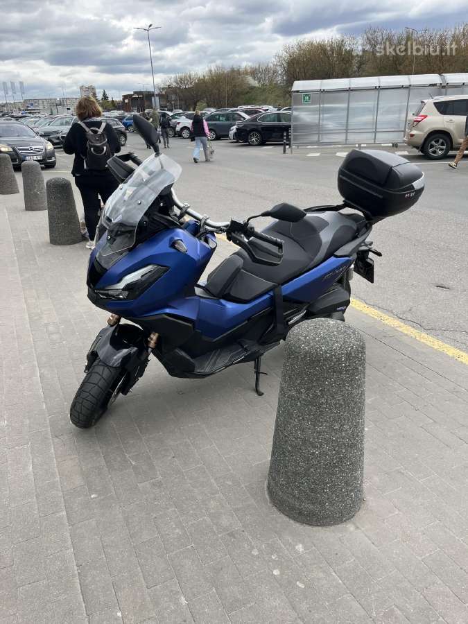 Honda Adv350