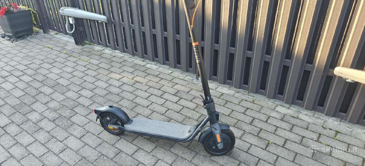 Ninebot F30e paspirtukas beveik nenaudotas