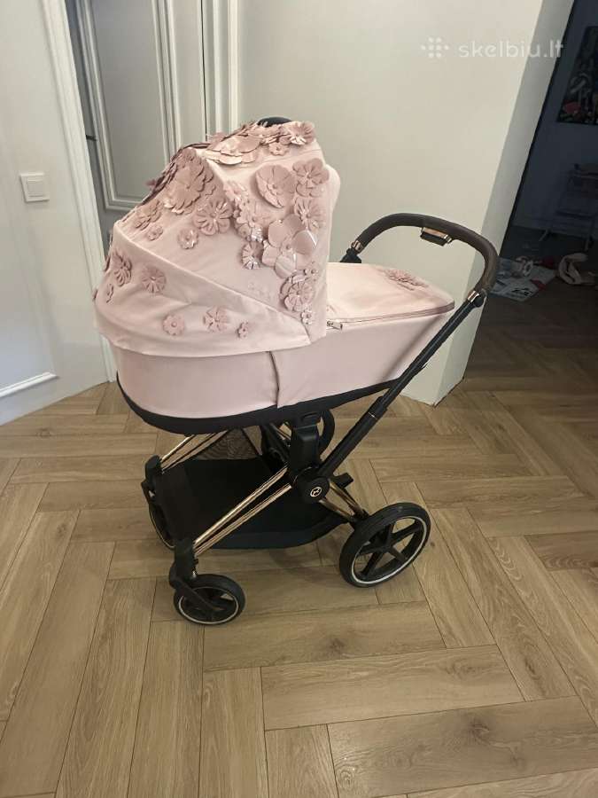 Cybex priam v4