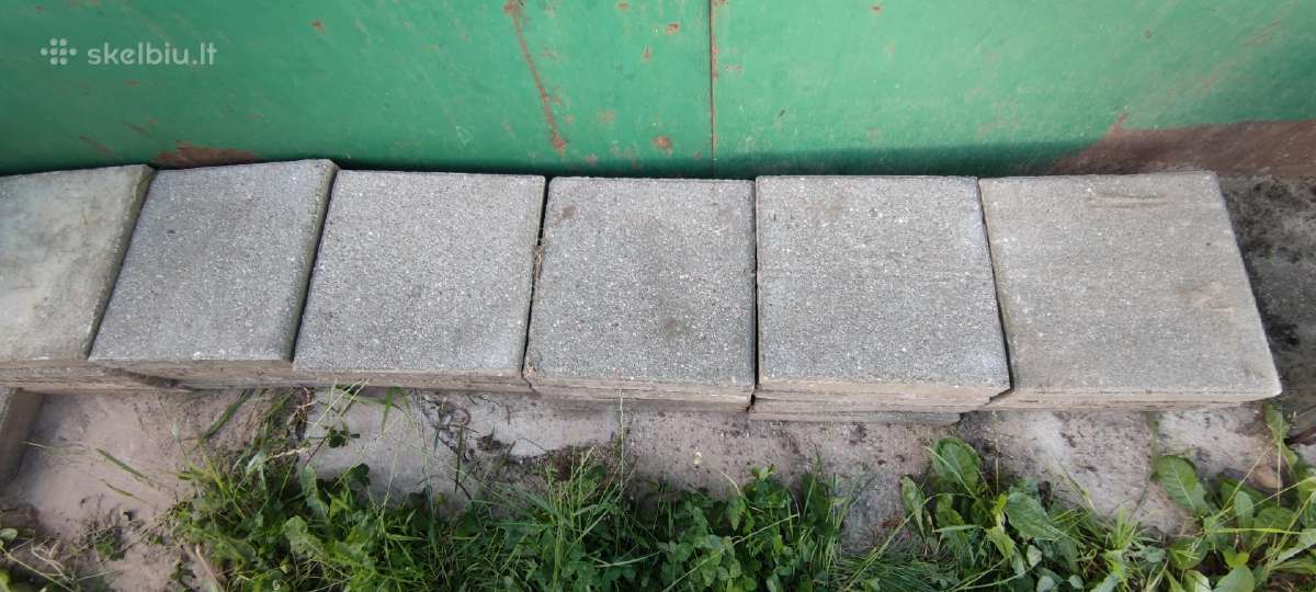 Saligatvio plyteles 30x30