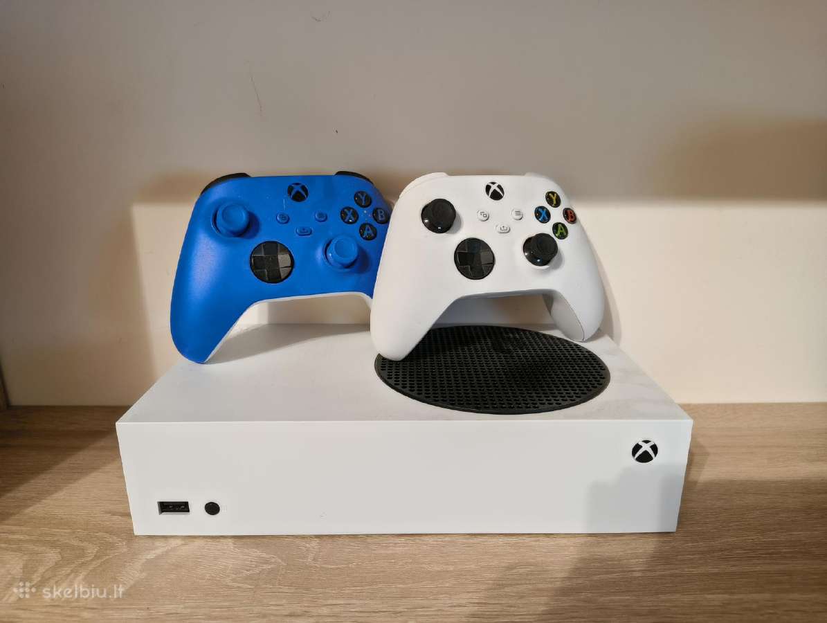 Xbox Series S. 2 pulteliai