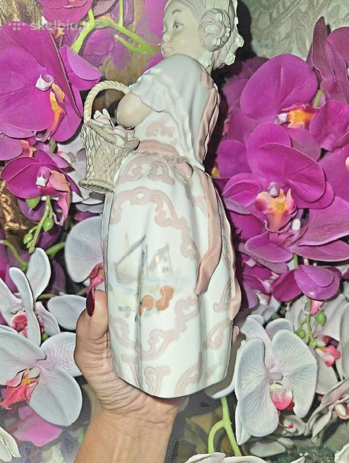 Parduodu porcelianine mergaite - nuotraukos Nr. 7
