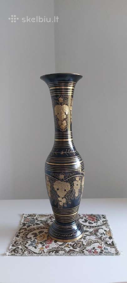 Vintažinė žalvarinė vaza (34,5 cm, Indija)