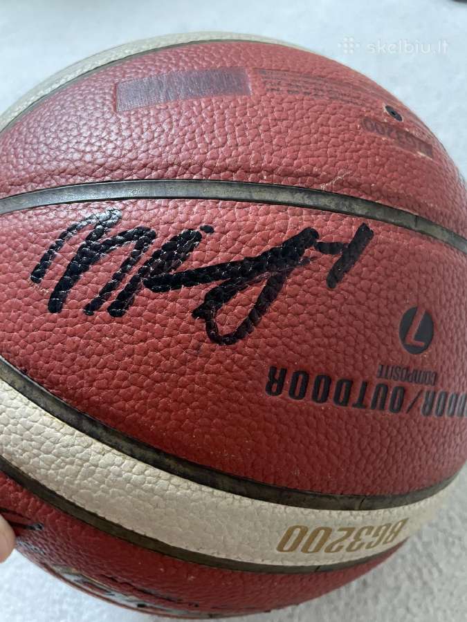Kauno „žalgirio“ žaidėjų autografai ant kamuolio - nuotraukos Nr. 3