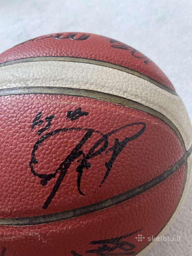 Kauno „žalgirio“ žaidėjų autografai ant kamuolio - nuotraukos Nr. 7