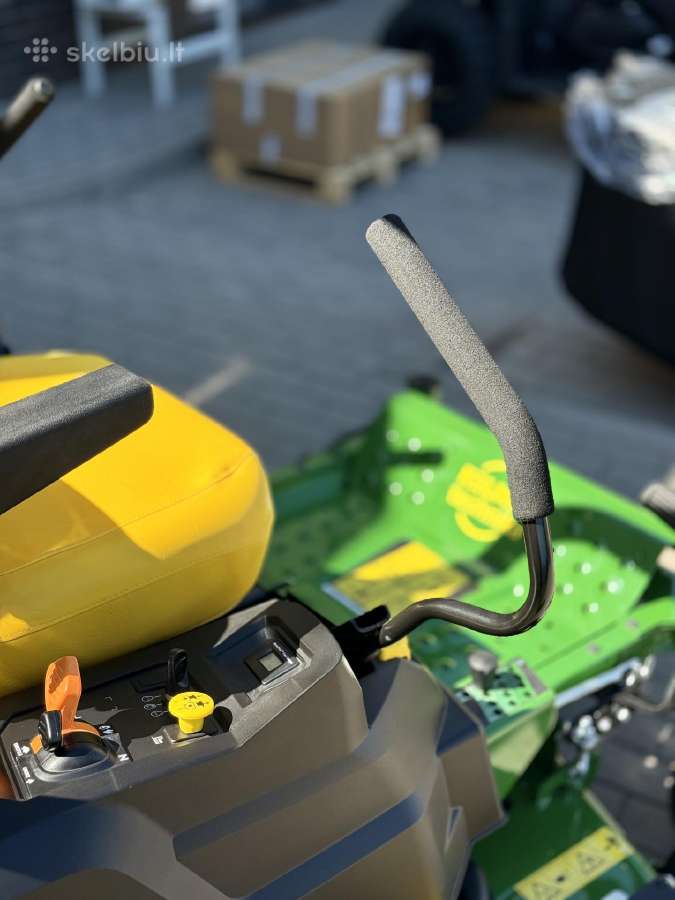 Nulinio apsisukimo traktorius John Deere Z515e - nuotraukos Nr. 7