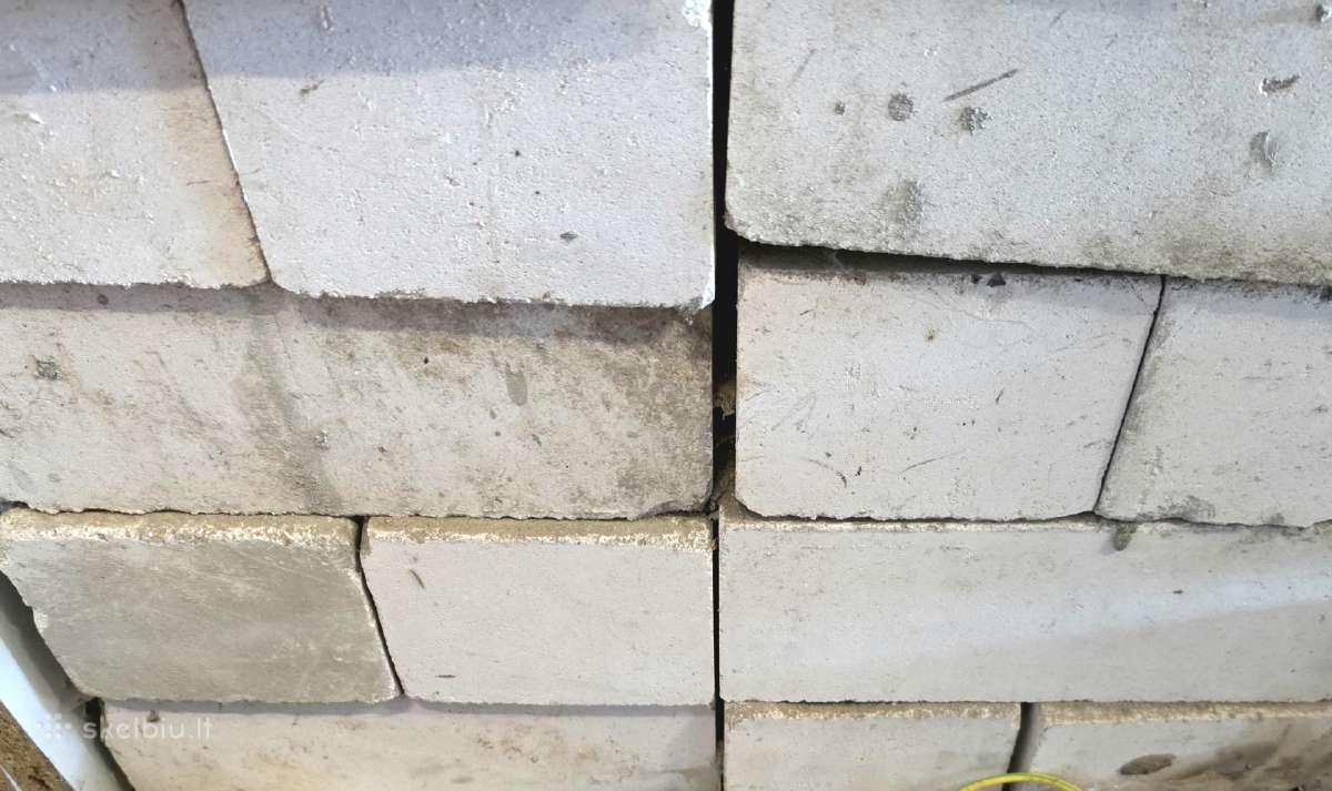 Baltos silikatinės plytos