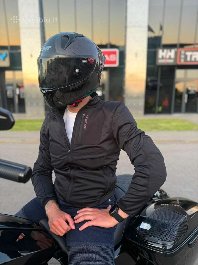 Vasarinė moto striukė nauja
