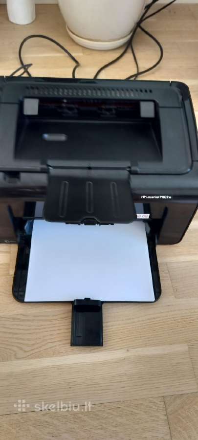 Hp Laserjet P1102w su nauja originalia kasete