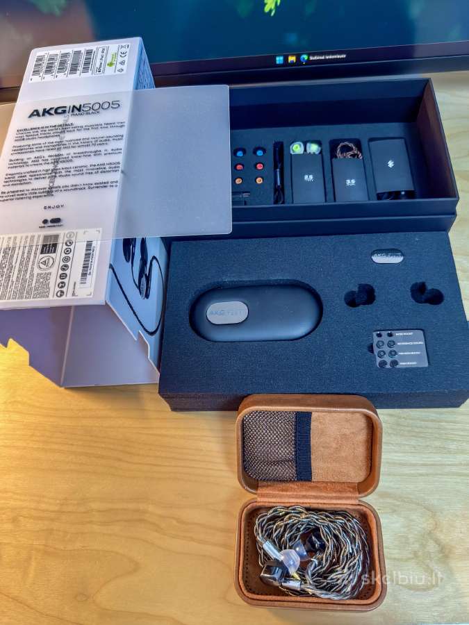 Akg N5005