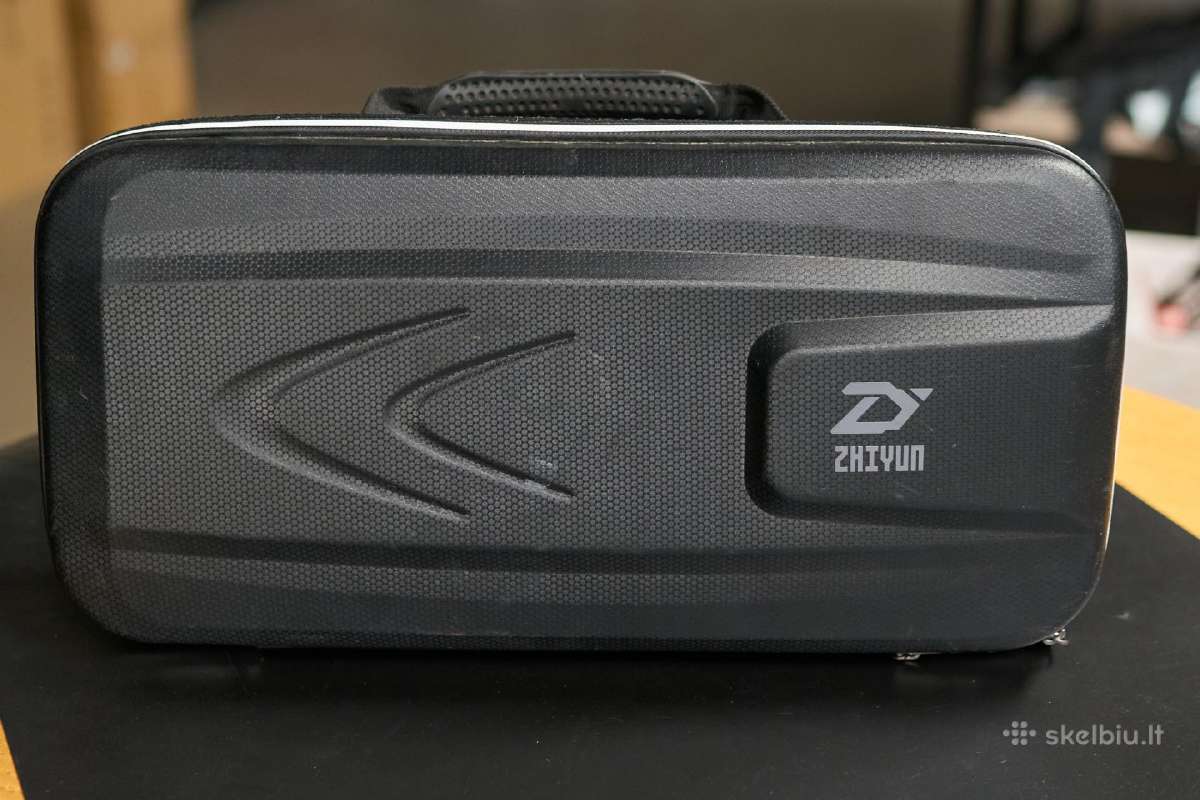 Zhiyun Crane 2