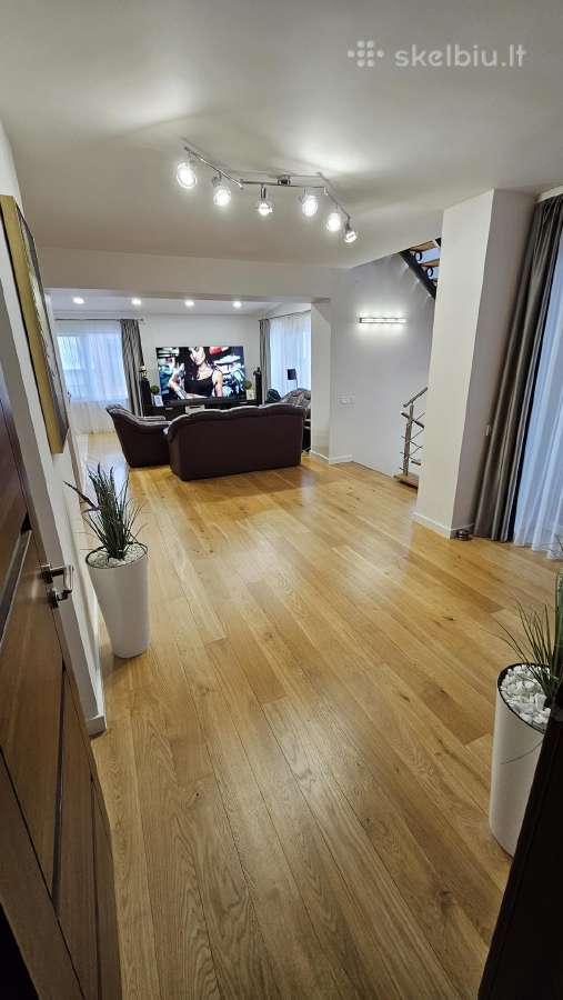 Parduodamas pilnai renovuotas, šiltas - nuotraukos Nr. 9