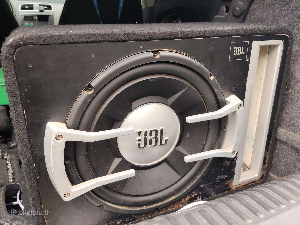Jbl subas su stiprintuvu