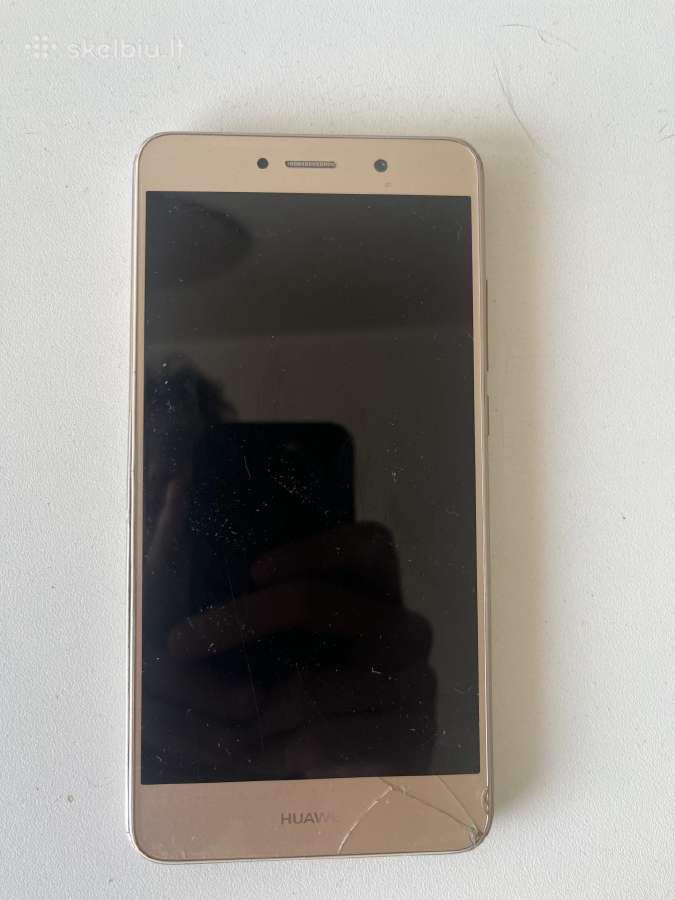 Neveikiantis Huawei Y7 2017