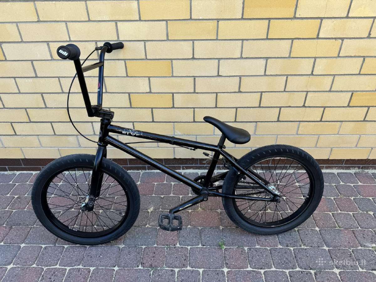 Flybikes Neutron BMX triukinis dviratis