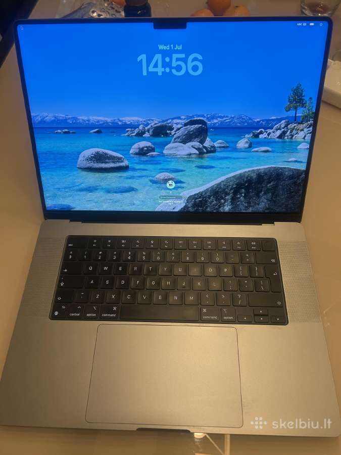 MacBook Pro 16", M1 Pro, 32 GB RAM, 1 TB