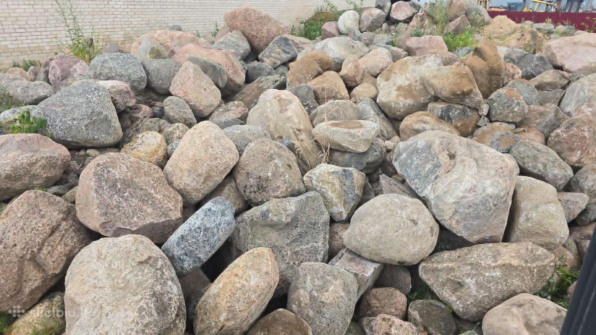 Įvairių dydžių lauko akmenys - nuotraukos Nr. 9
