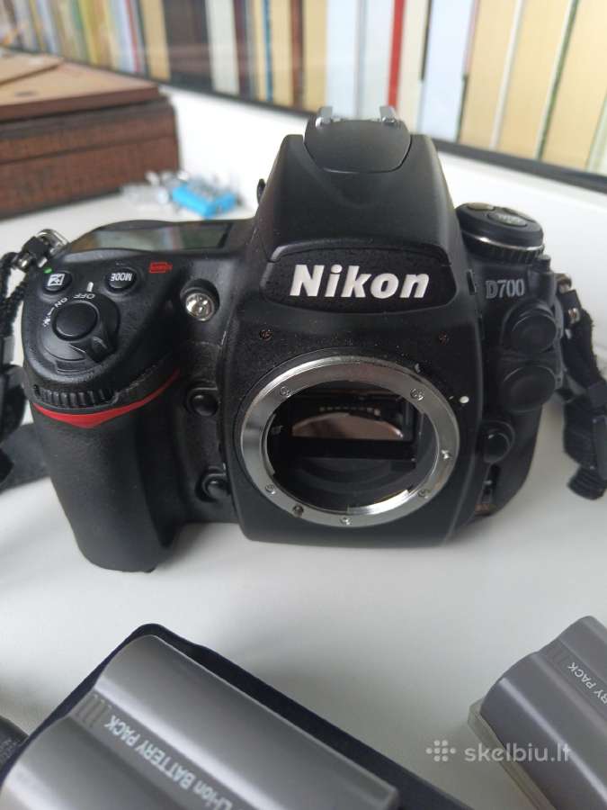 Nikon d700 remontui ar dalims.baterijos.CF kortel. - nuotraukos Nr. 2