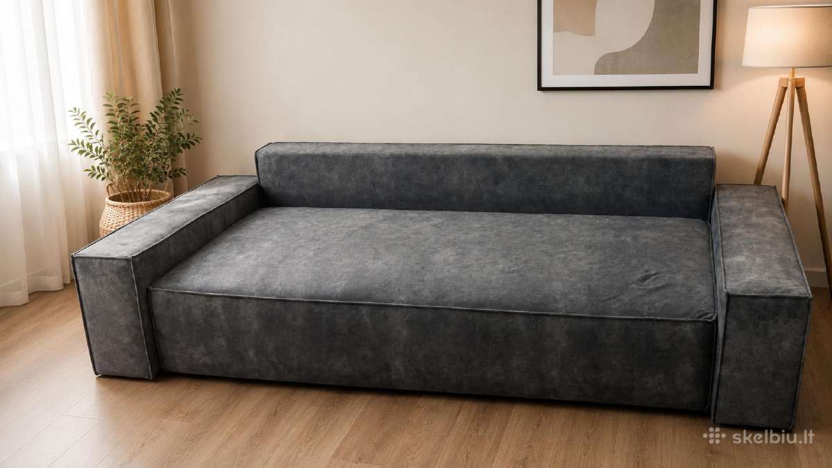Sofa su miegama dalimi