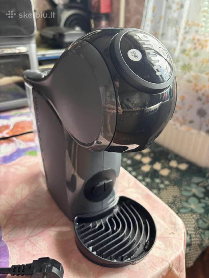 Dolce Gusto kapsulinis kavos aparatas.