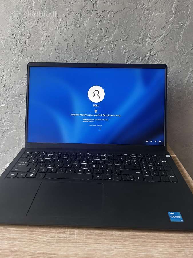 Dell Inspiron 15 3520 / 15.6