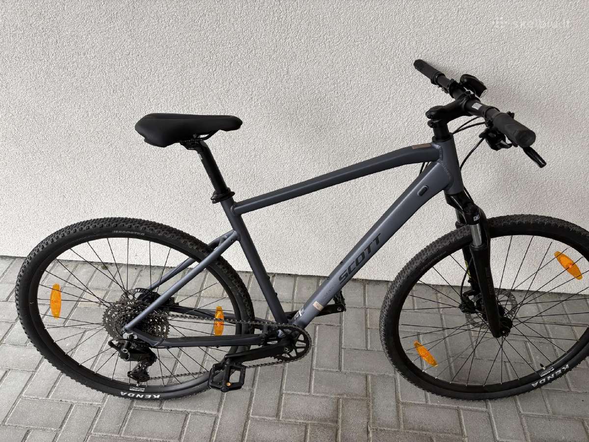 2026 Scott Sub Cross 30 miesto dviratis