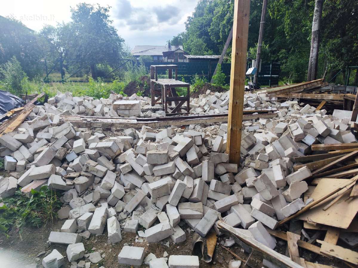 Atiduodu plytas, mediena, metalą, šiferį