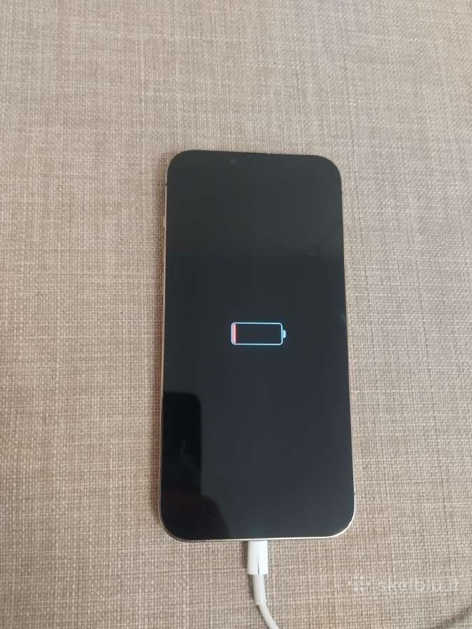 „iPhone 13 Pro Max“ ekranas yra 120 Hz.