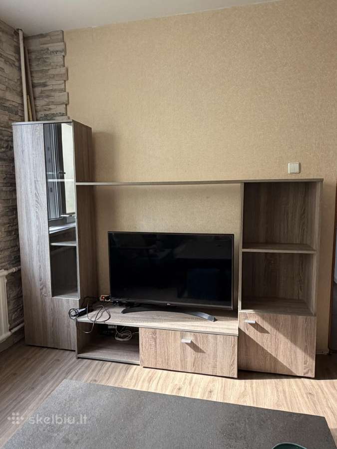 Svetainės sekcija / TV spintelė su lentynomis