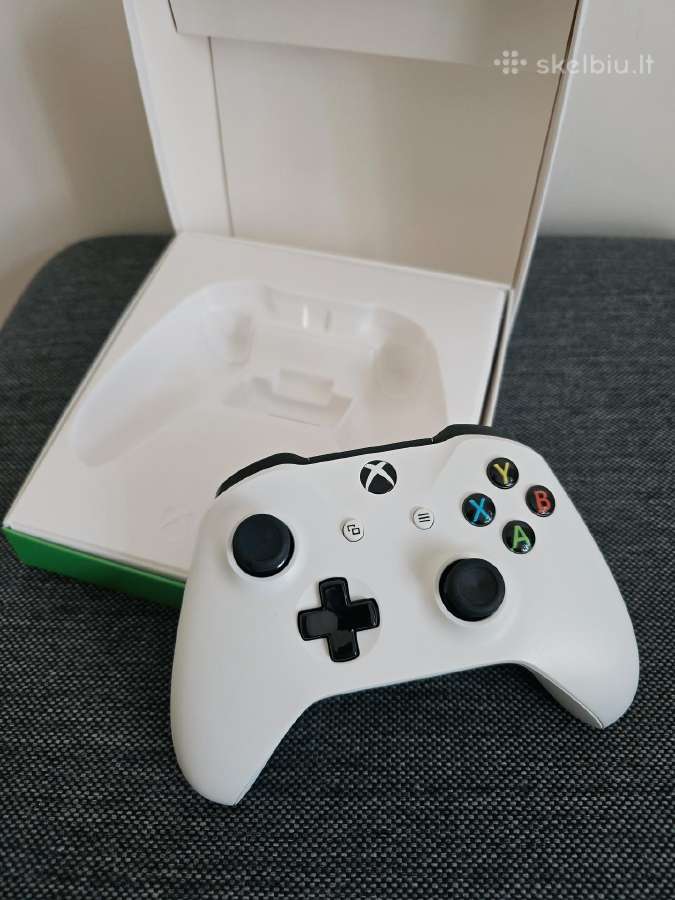 Xbox One belaidis pultelis, baltas