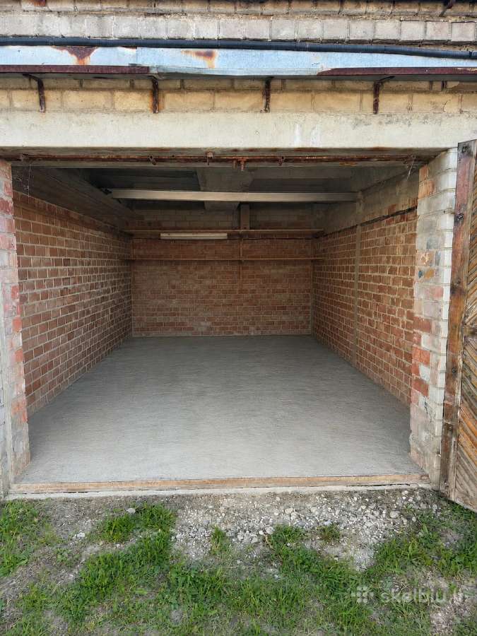 Tvarkingas garažas Žiedo gatvėje