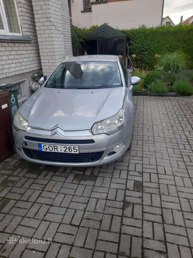 Parduodu automobili
