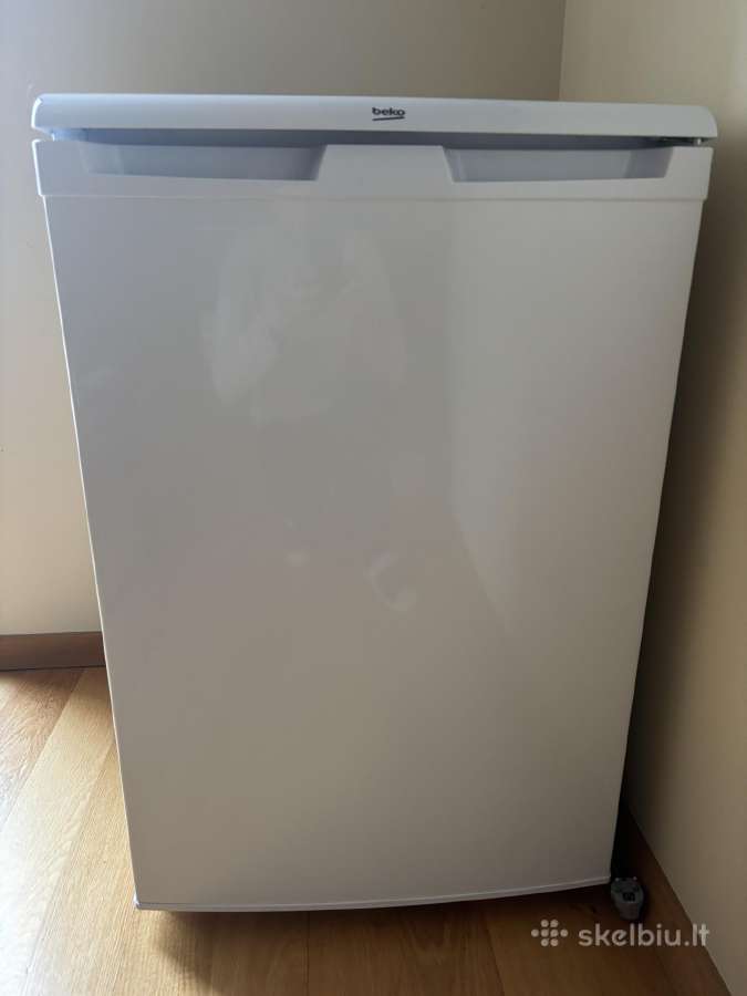 Kompaktiškas šaldytuvas Beko Tse1284n