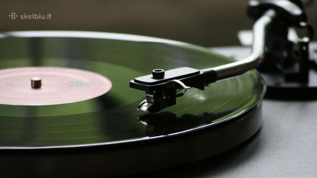 Vinilines ploksteles