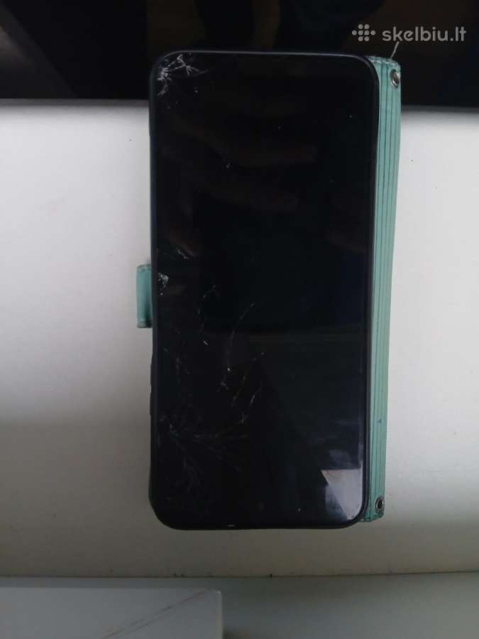 Parduodu veikianti honor 90 5G veikia bet sudužes