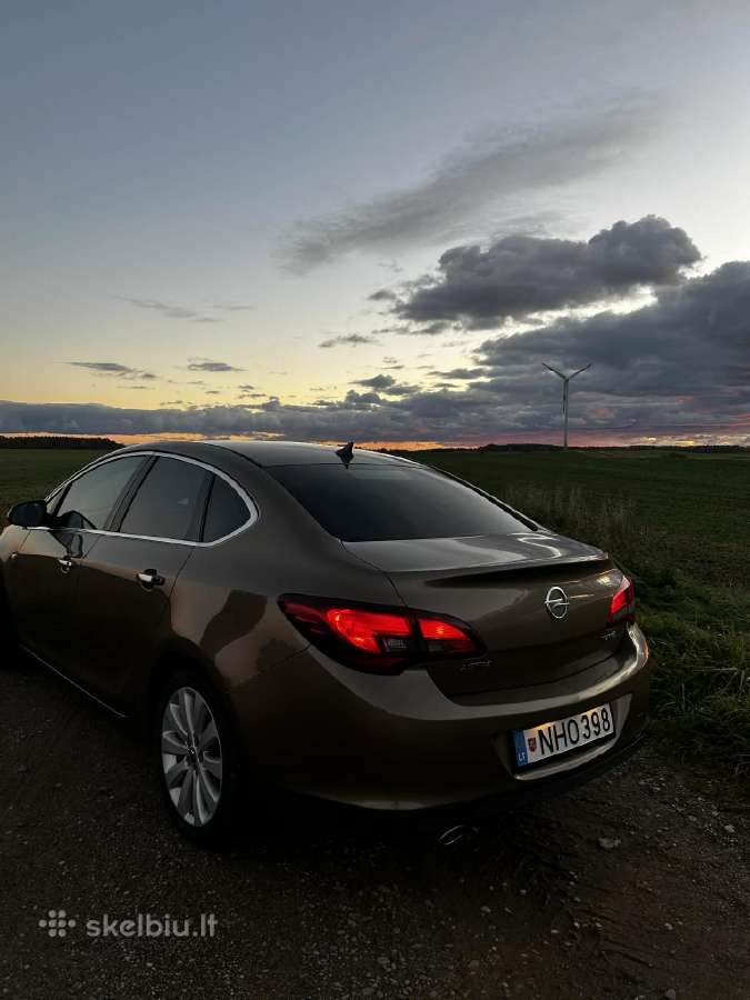 Opel astra 2013 - nuotraukos Nr. 3